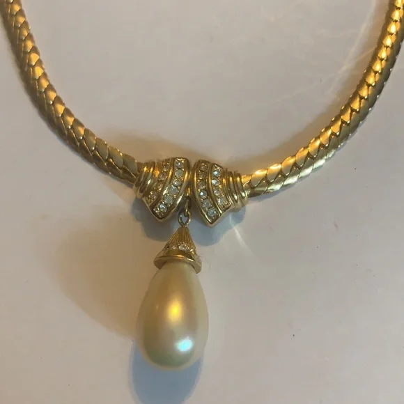 Christian Dior vintage pearl drop necklace - Picture 2 of 10